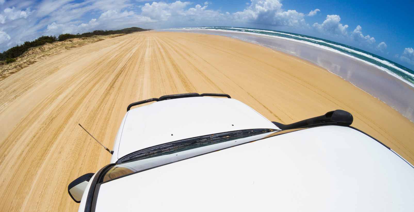 4wd on Fraser Island Beach